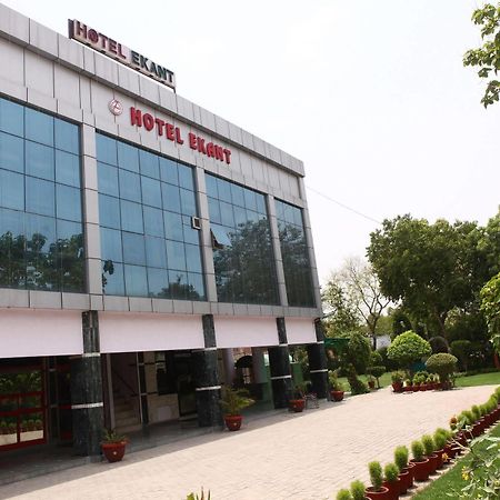 Hotel Ekant Faridabad Extérieur photo