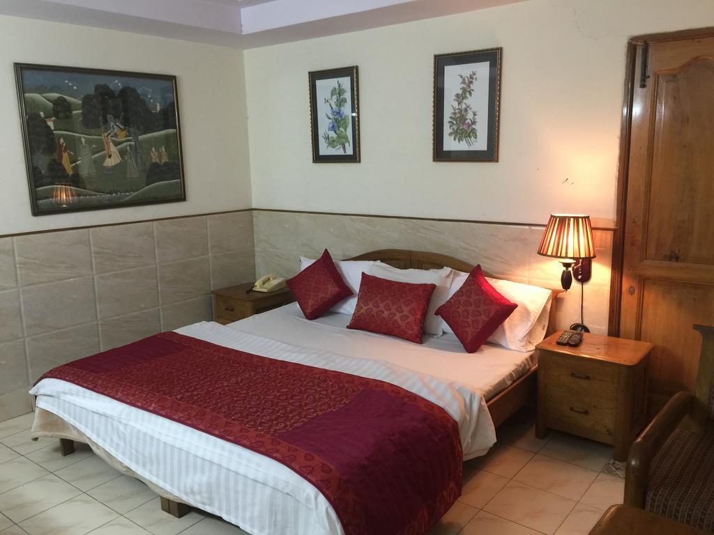 Hotel Ekant Faridabad Chambre photo