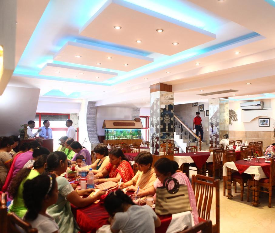 Hotel Ekant Faridabad Extérieur photo