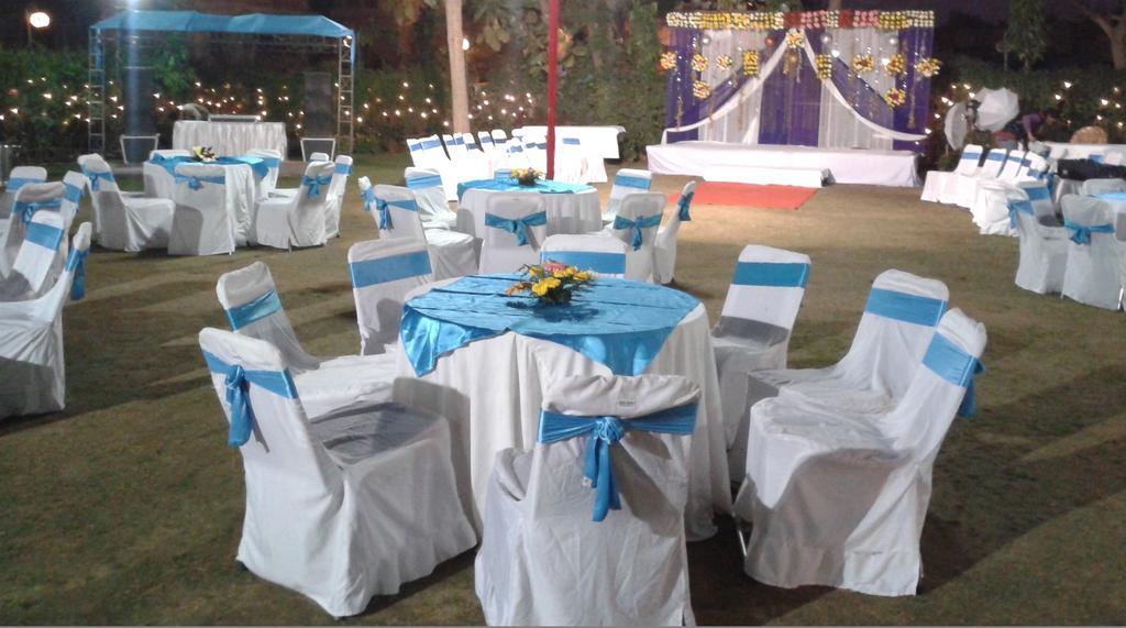 Hotel Ekant Faridabad Extérieur photo