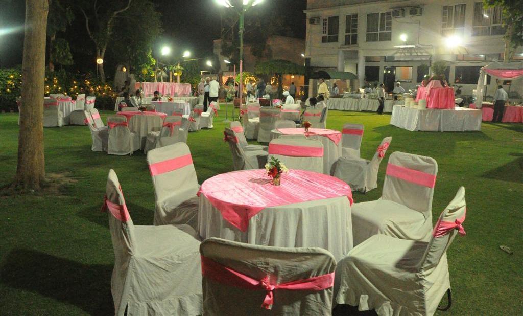 Hotel Ekant Faridabad Extérieur photo