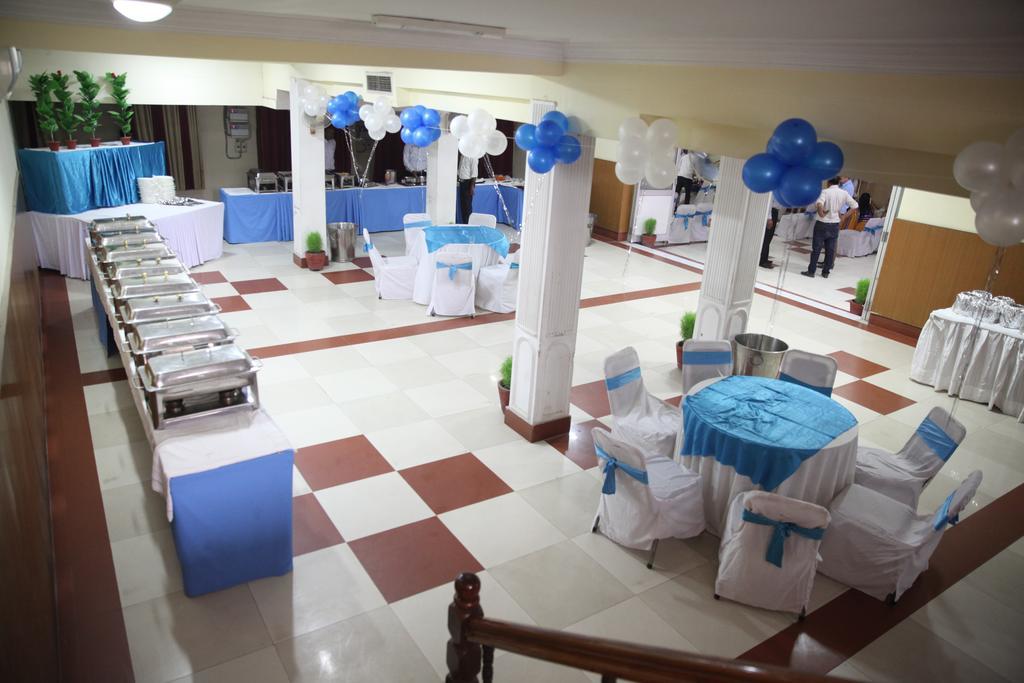 Hotel Ekant Faridabad Extérieur photo