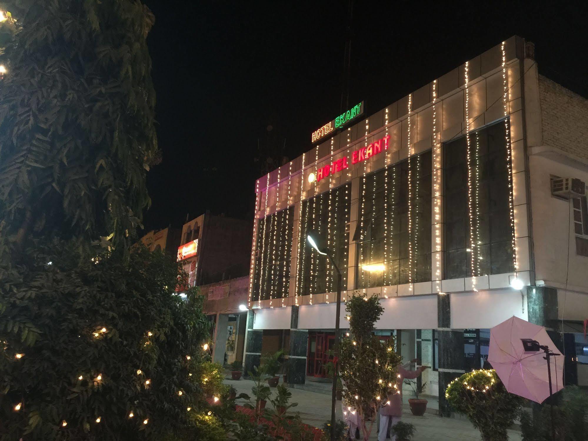 Hotel Ekant Faridabad Extérieur photo