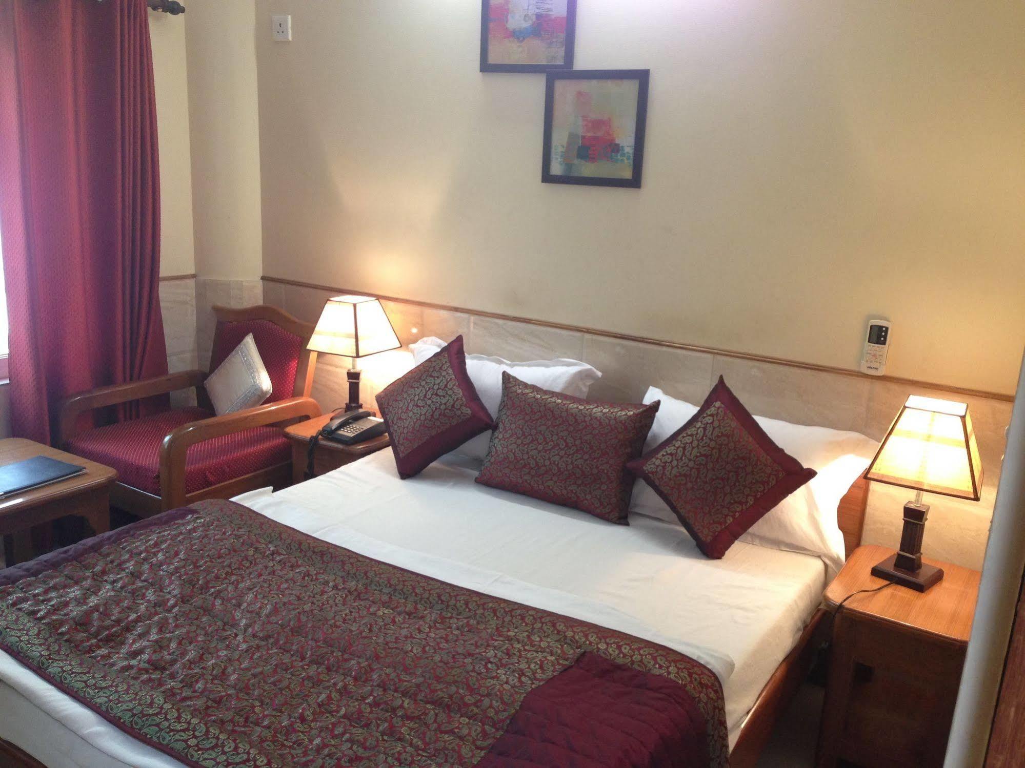 Hotel Ekant Faridabad Extérieur photo